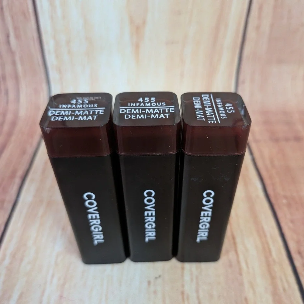 3 Pk Covergirl Exhibitionist Demi-Matte Lipstick 455 Infamous 3.5g